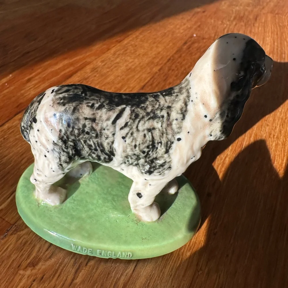 🏆 Vintage Rare Wade England Dog Figurine – Championship Series Spaniel Decor